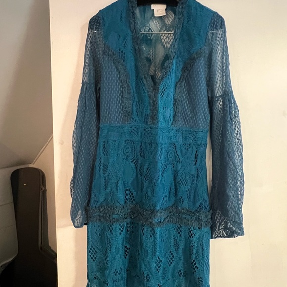 foxiedox Dresses & Skirts - foxiedox Teal Lace Dress with V-Neck